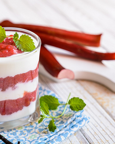 verrine-fraise-rhubarbe