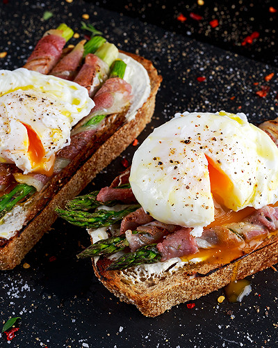 Croque madame aux asperges